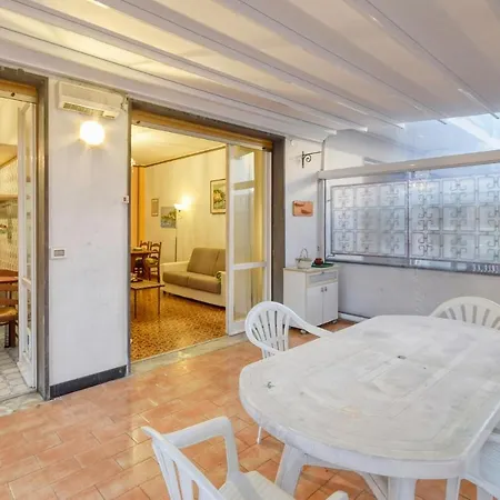 Lovely In With Wifi Apartament